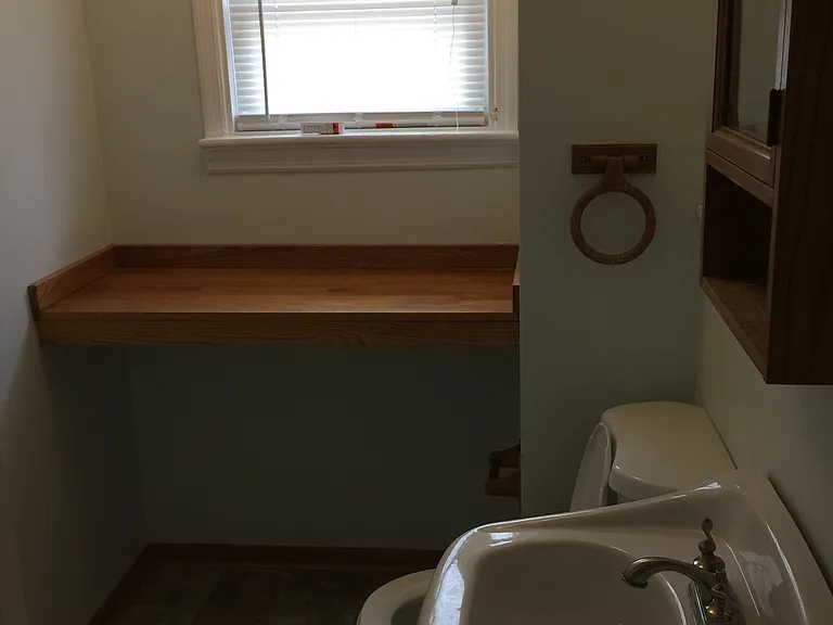 85 Southview Ter — Photo 1