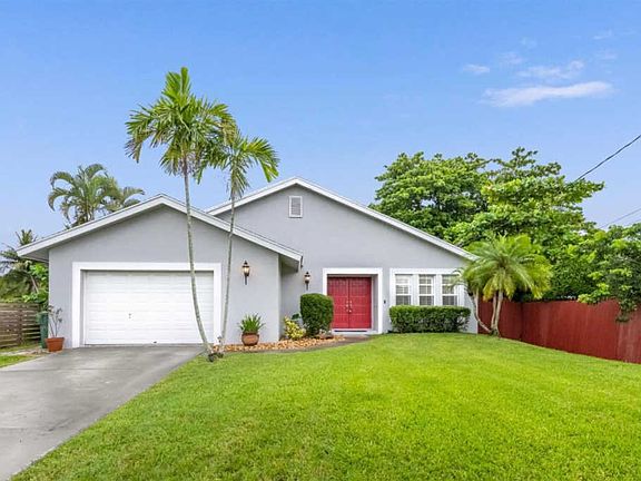 4th image of 1741 SW 28th Ter