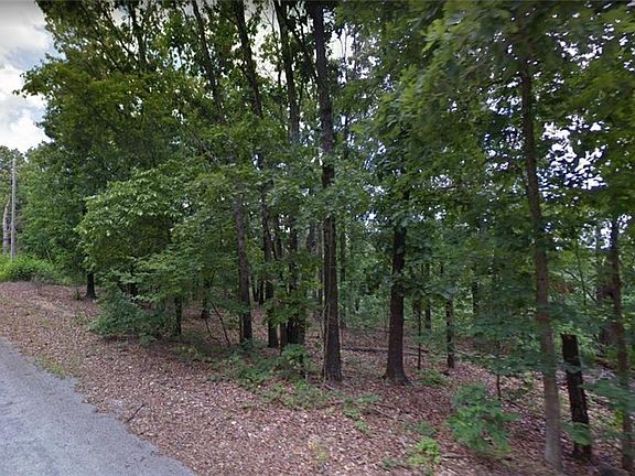 3rd image of Kent Dr