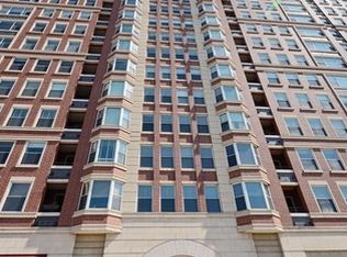 77 S Evergreen Ave UNIT 204, Arlington Heights, IL 60005