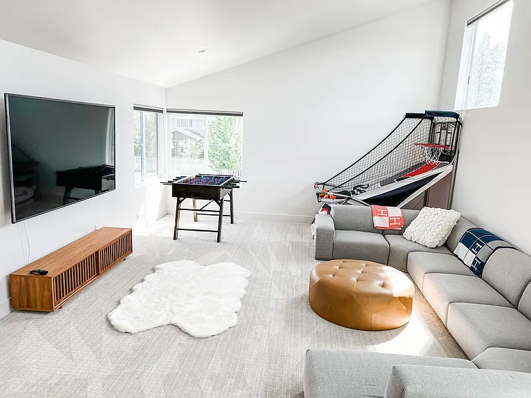 7018 N Courcelles Pkwy — Photo 20