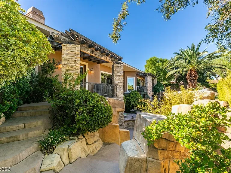 549 Regents Gate Dr — Photo 60