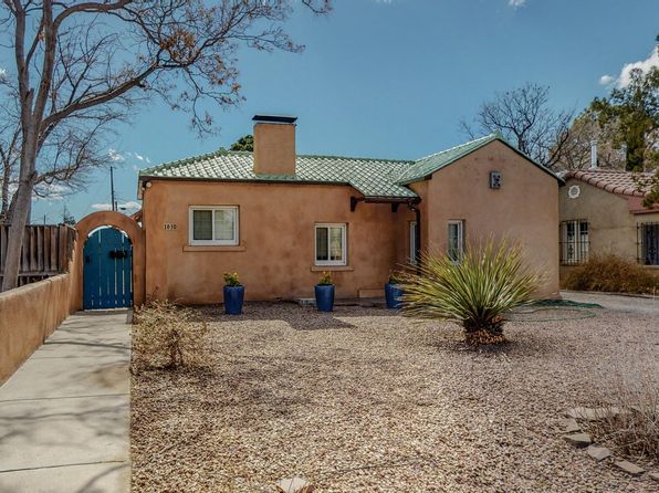 1610 Las Lomas Rd NE