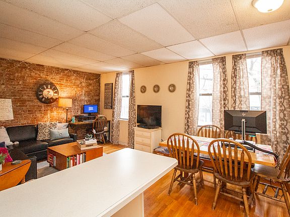 4th image of 227 Washington St APT 4