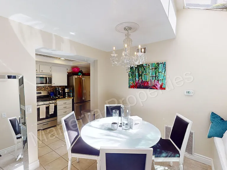 604 San Michel Dr N #B — Photo 4