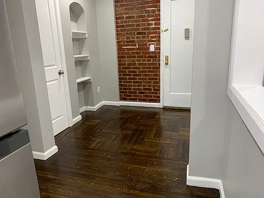 Rented by Bruma Realty LLC | media 9