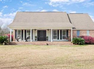 13905 Wolf Ridge Rd, Moss Point, MS 39562