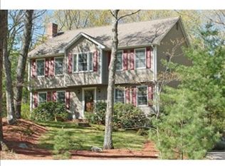 10 Bridie Ln, Norfolk, MA 02056