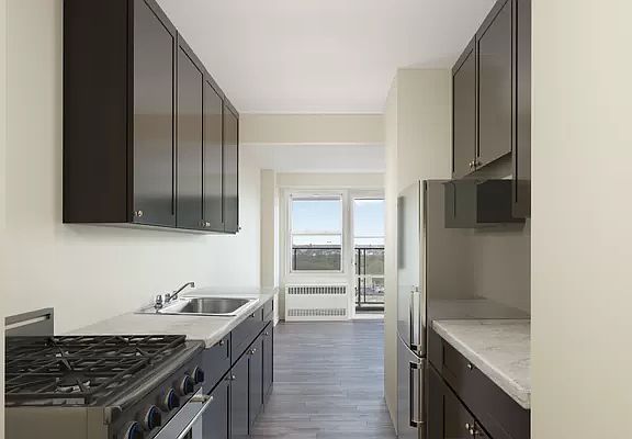 4th image of 2550 Olinville Ave APT 17E