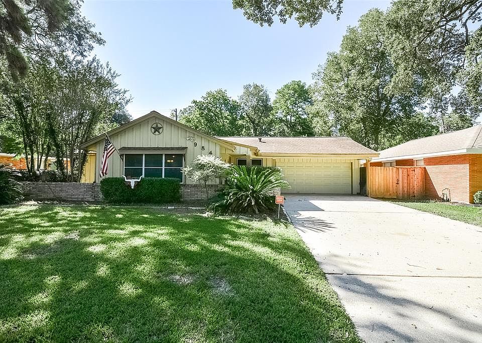 1st image of 9841 Westview Dr