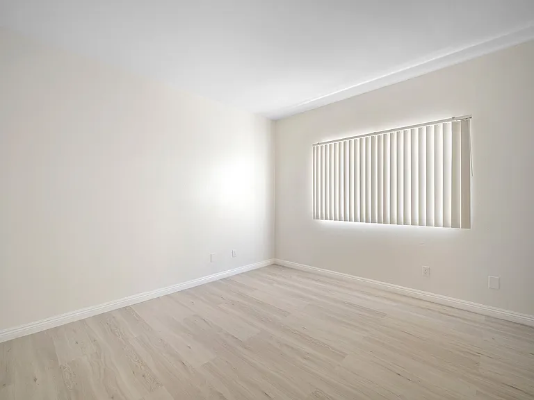 4328 Whitsett Ave #3 — Photo 20