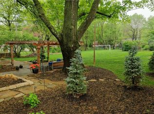 9010 Lee Blvd, Leawood, KS 66206