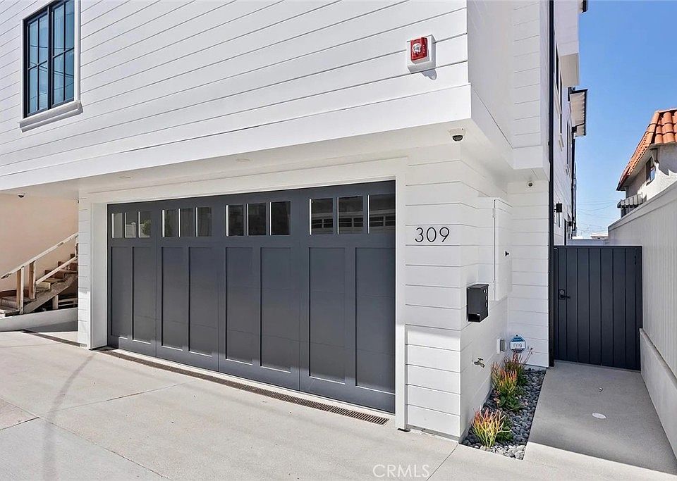 1st image of 309 Crest Dr