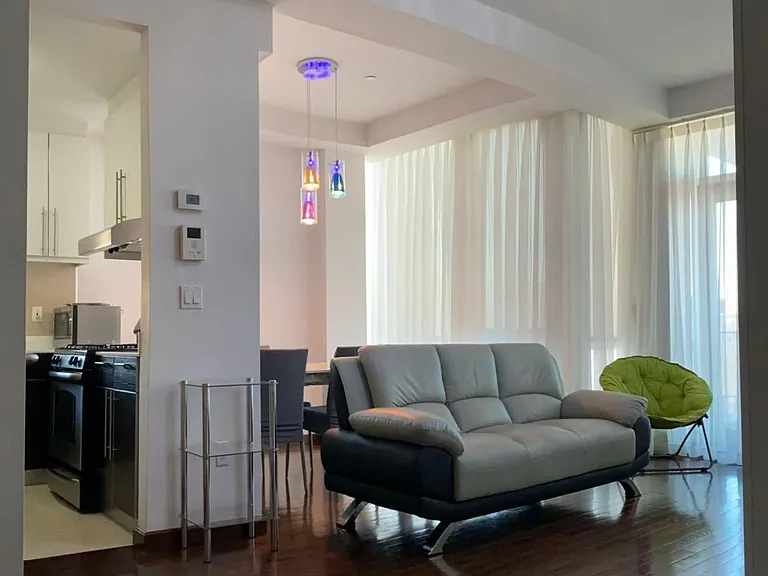4205 Parsons Blvd #6B — Photo 8