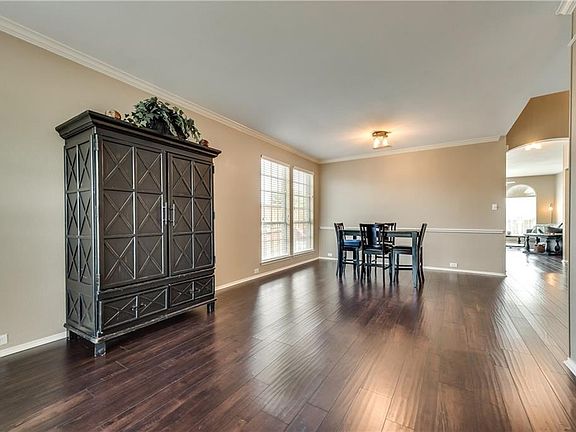 5th image of 3330 Willowcreek Dr