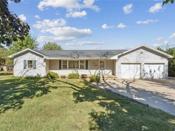 714 Blairs Ferry Rd NE, Cedar Rapids, IA 52402