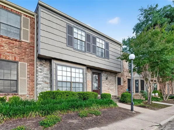 7505 Memorial Woods Dr APT 24, Houston, TX 77024