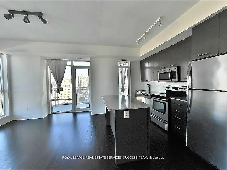 365 Prince Of Wales Dr #1802 — Photo 2
