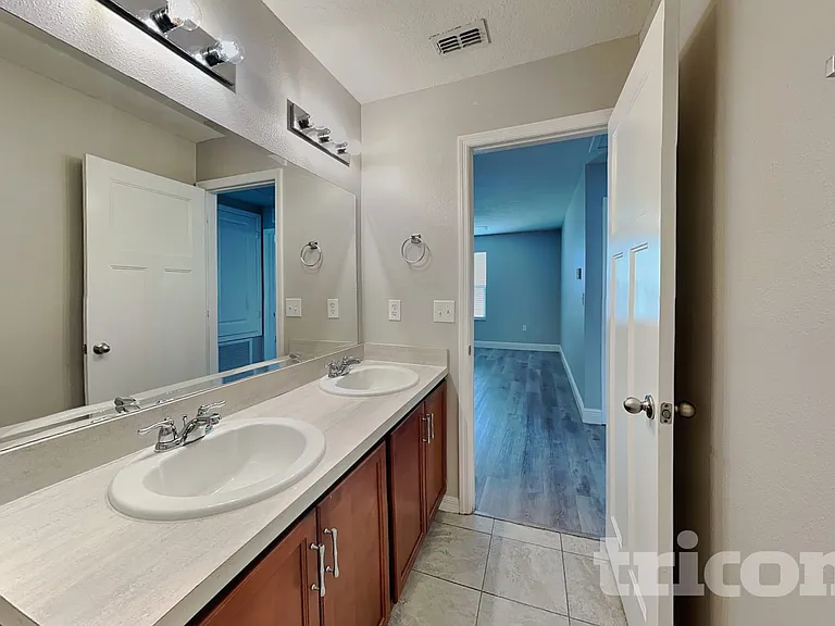 7105 Feather Wood Dr — Photo 13
