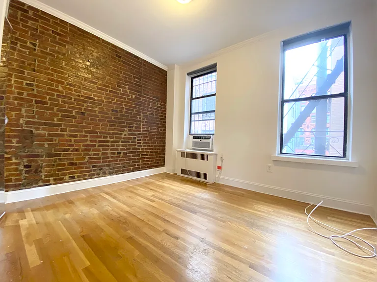 55 E Houston St #5H — Photo 6