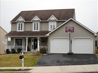 945 Hedgewyck Ln, Elizabethtown, PA 17022