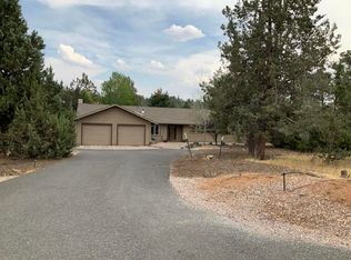 2420 NW Helmholtz Way, Redmond, OR 97756