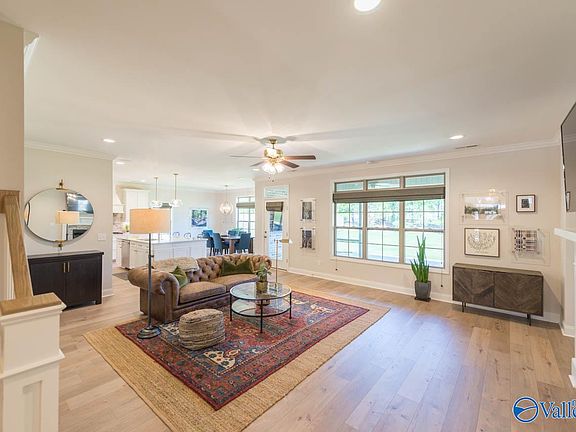 3rd image of 7618 Flint Crossing Cir