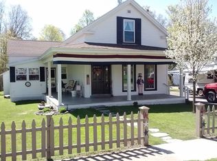 9540 Park Pl, Holland Patent, NY 13354