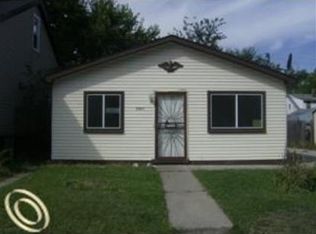 17827 Saint Aubin St, Detroit, MI 48212