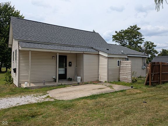 5th image of 2226 Martha St