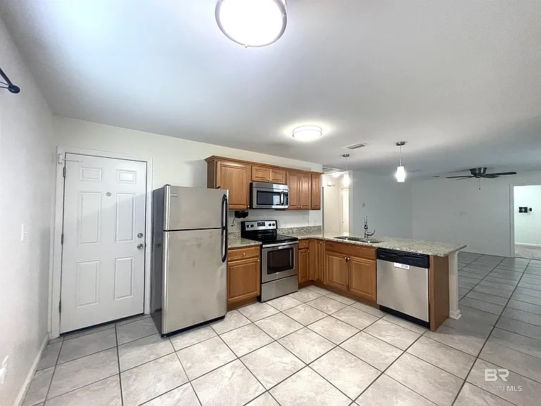 15142 Marem Dr — Photo 8