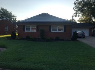 821 Walnut Park Dr, Owensboro, KY 42301