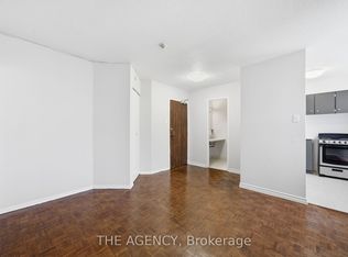 2360 Dundas St W #2103B, Toronto, ON M6P 4B2