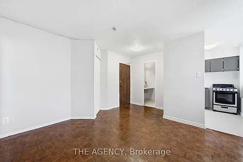 2360 Dundas St W Photo 1