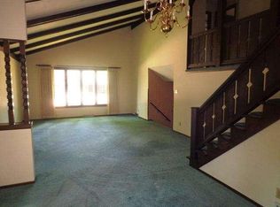 2417 Silver Leaf Ln, Sheboygan, WI 53083