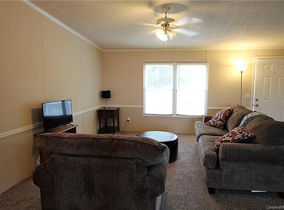 4th image of 121 Sonoma Dr