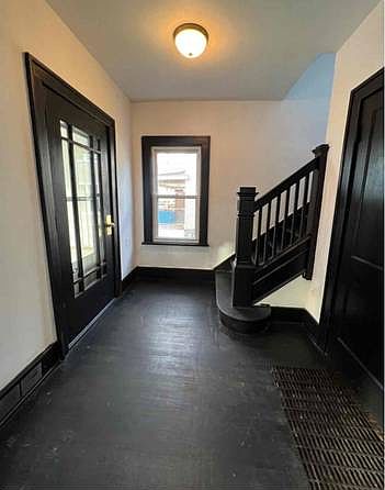1st image of 28 Alexander St