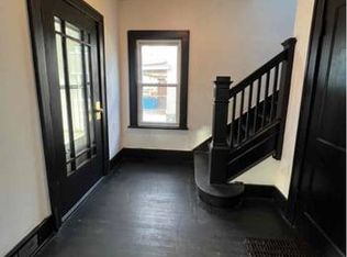 28 Alexander St, Gloversville, NY 12078