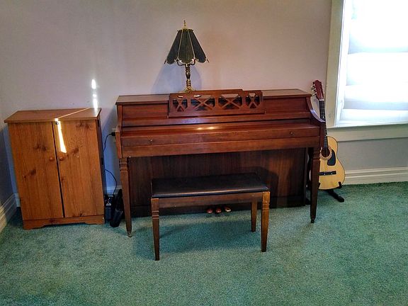 Den/Office/4th bedroom