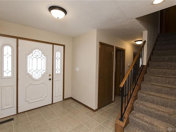 2nd image of 2326 N Knoll Dr