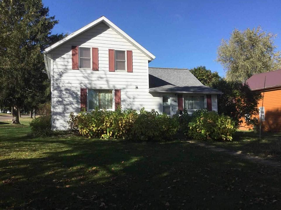 1st image of 202 Grand Ave