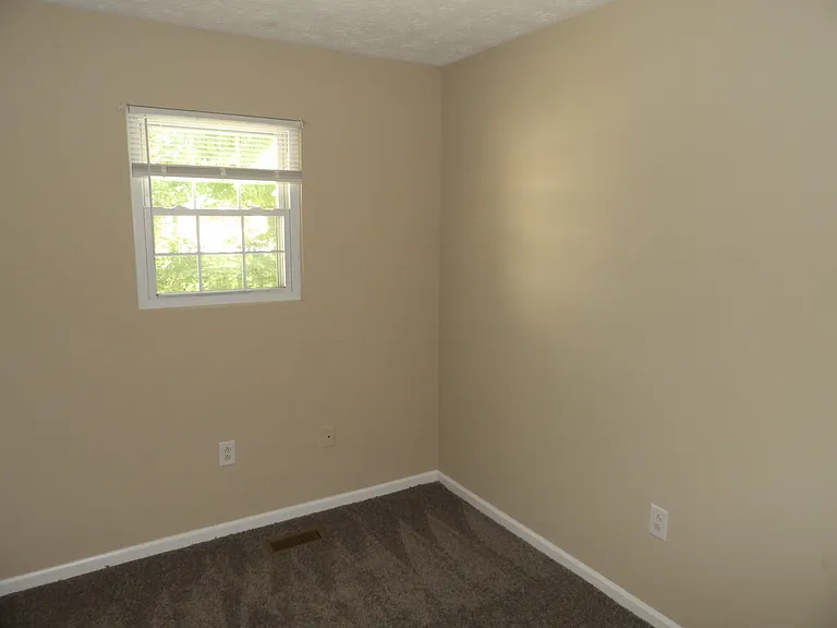 248 Meadowview Dr #2 — Photo 30