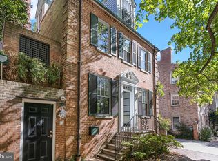 1689 34th St NW, Washington, DC 20007