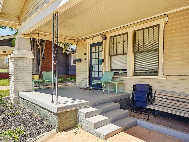 Listing photo 3