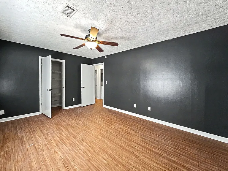 Tibbitts Drive Duplex — Photo 20