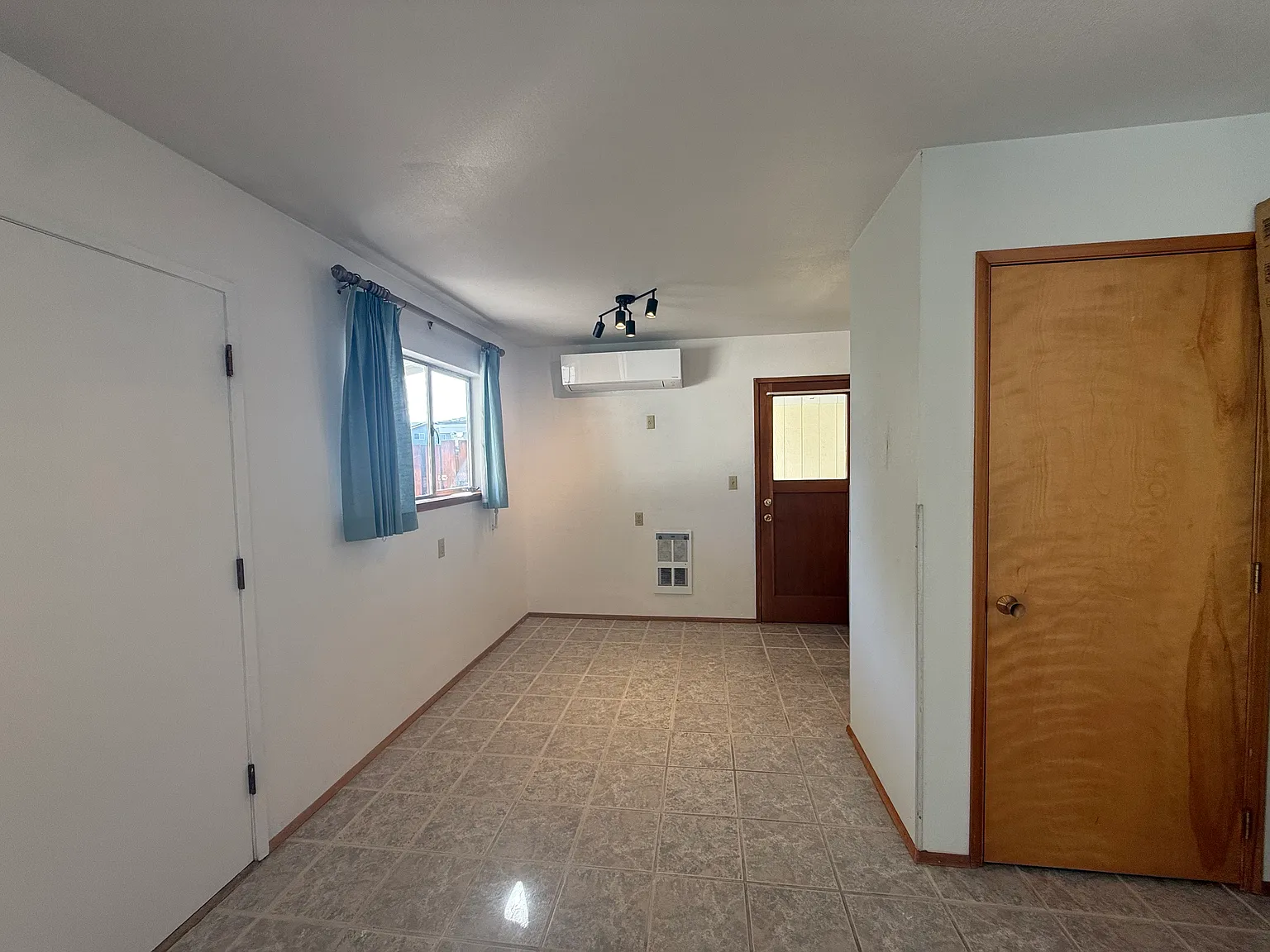 2 bed, 780 sqft, $1,650 — Photo 3