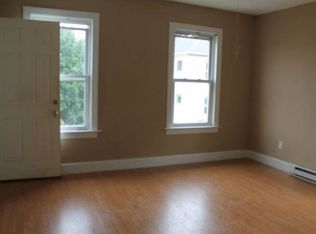 12 Whitney St #3, Worcester, MA 01610