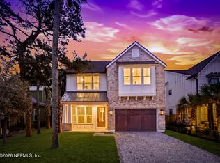340 9th St, Atlantic Beach, FL 32233