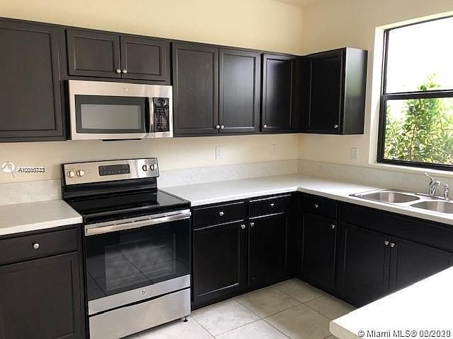 2nd image of 11432 SW 252nd St