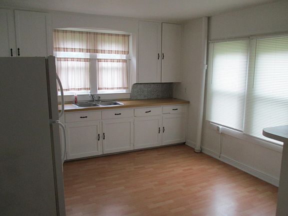 5th image of 5415 S 48th Ave